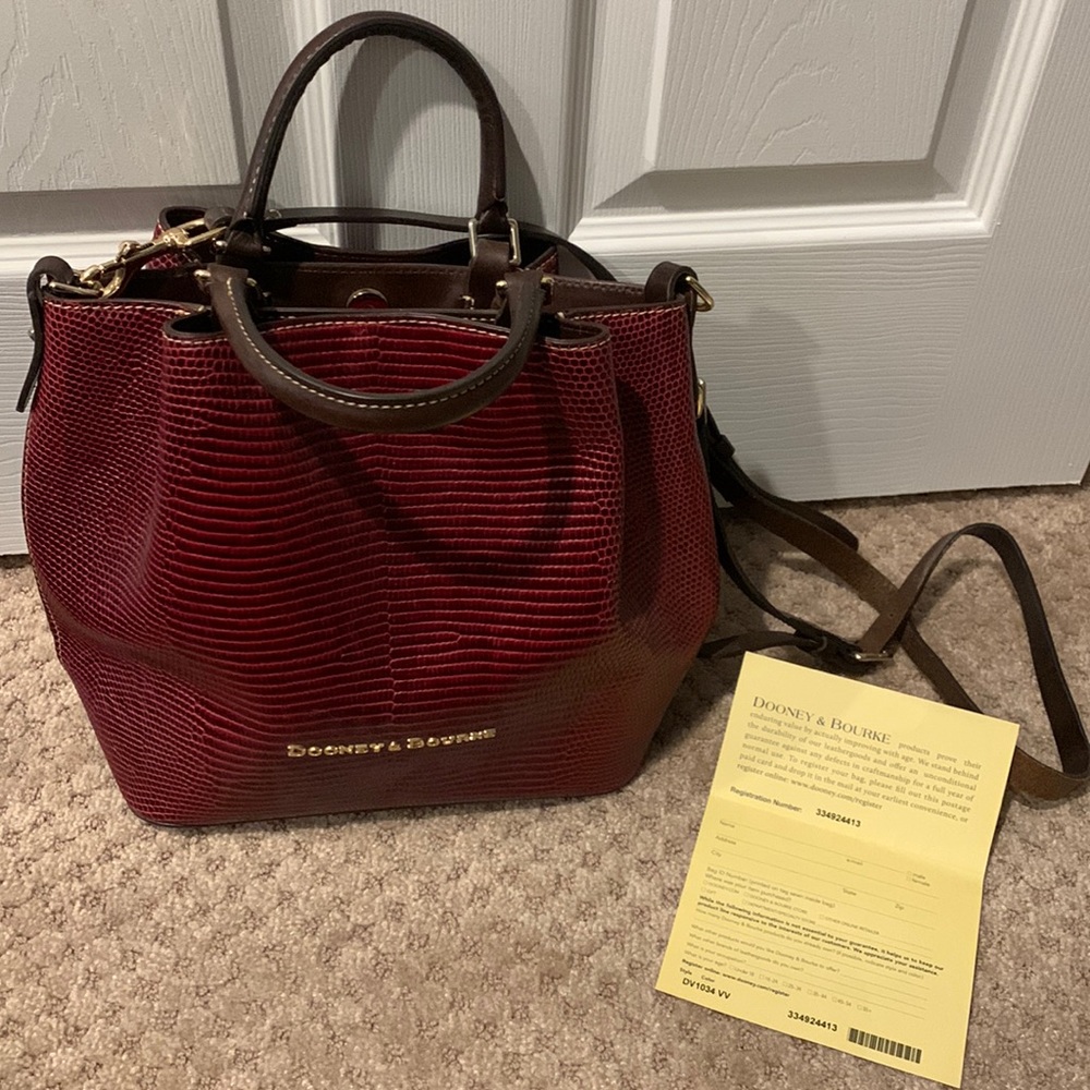Dooney & Bourke Small Barlow Bag
